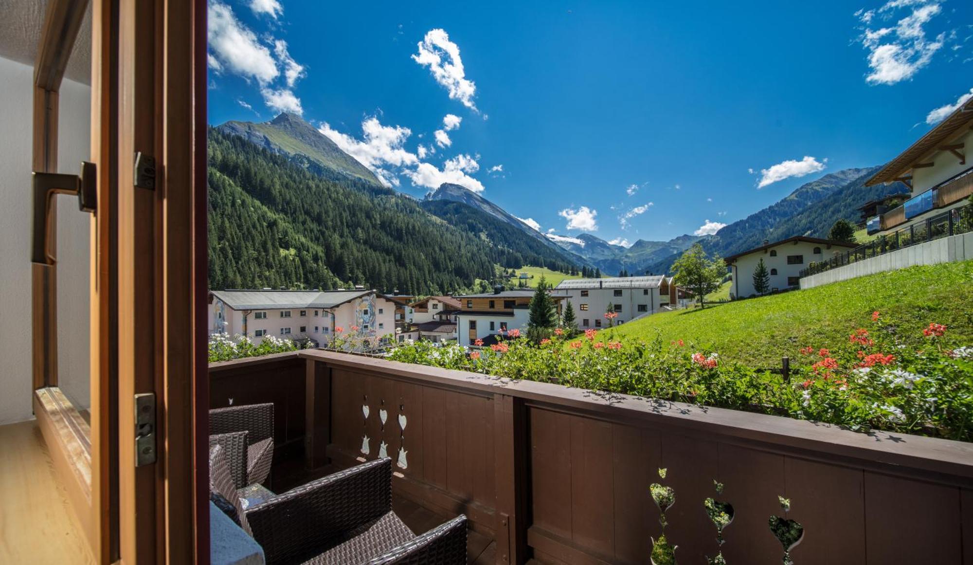 Höhlenstein Hotel