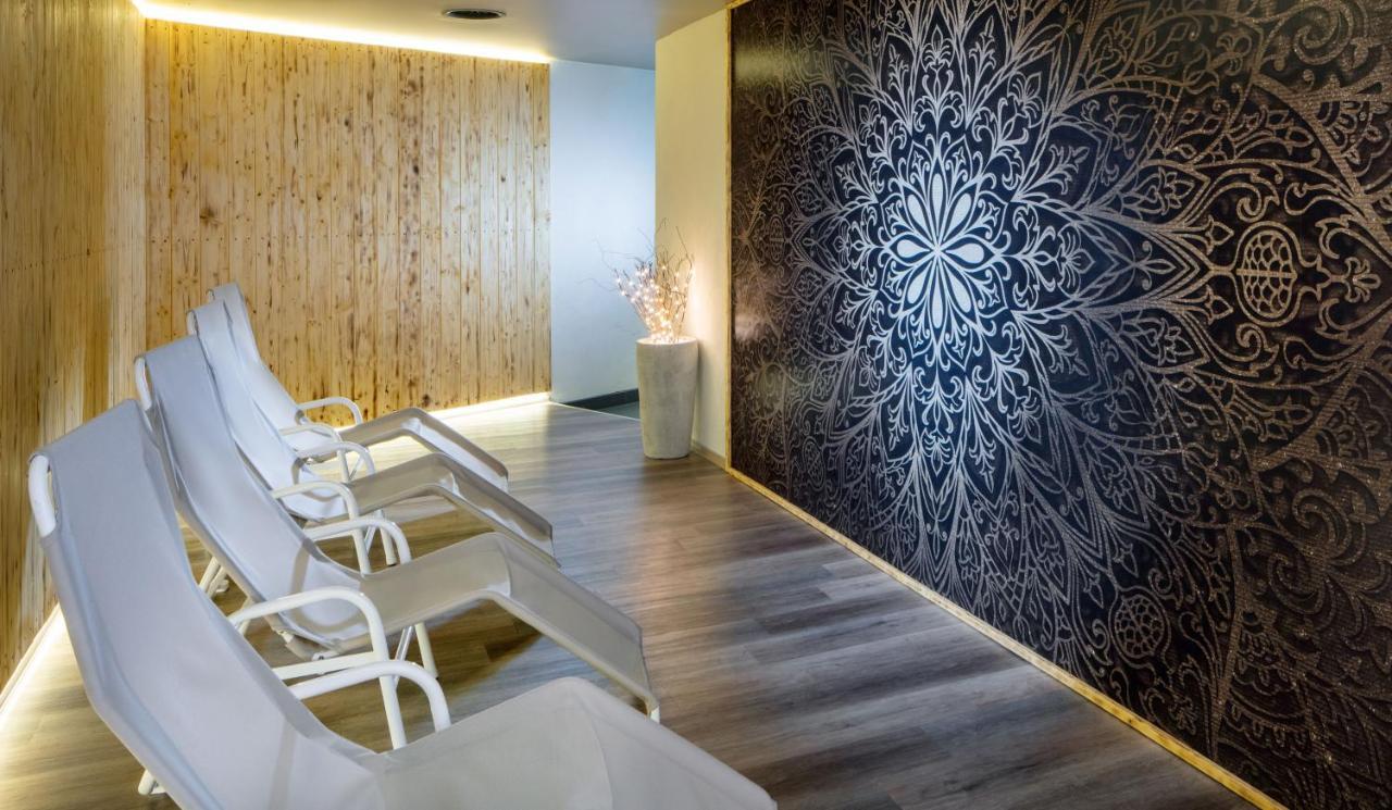 Hoehlenstein Hotel 4*