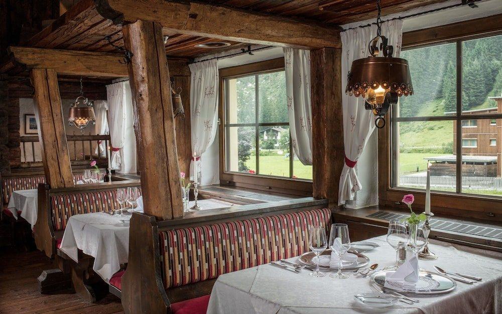Hoehlenstein Hotel