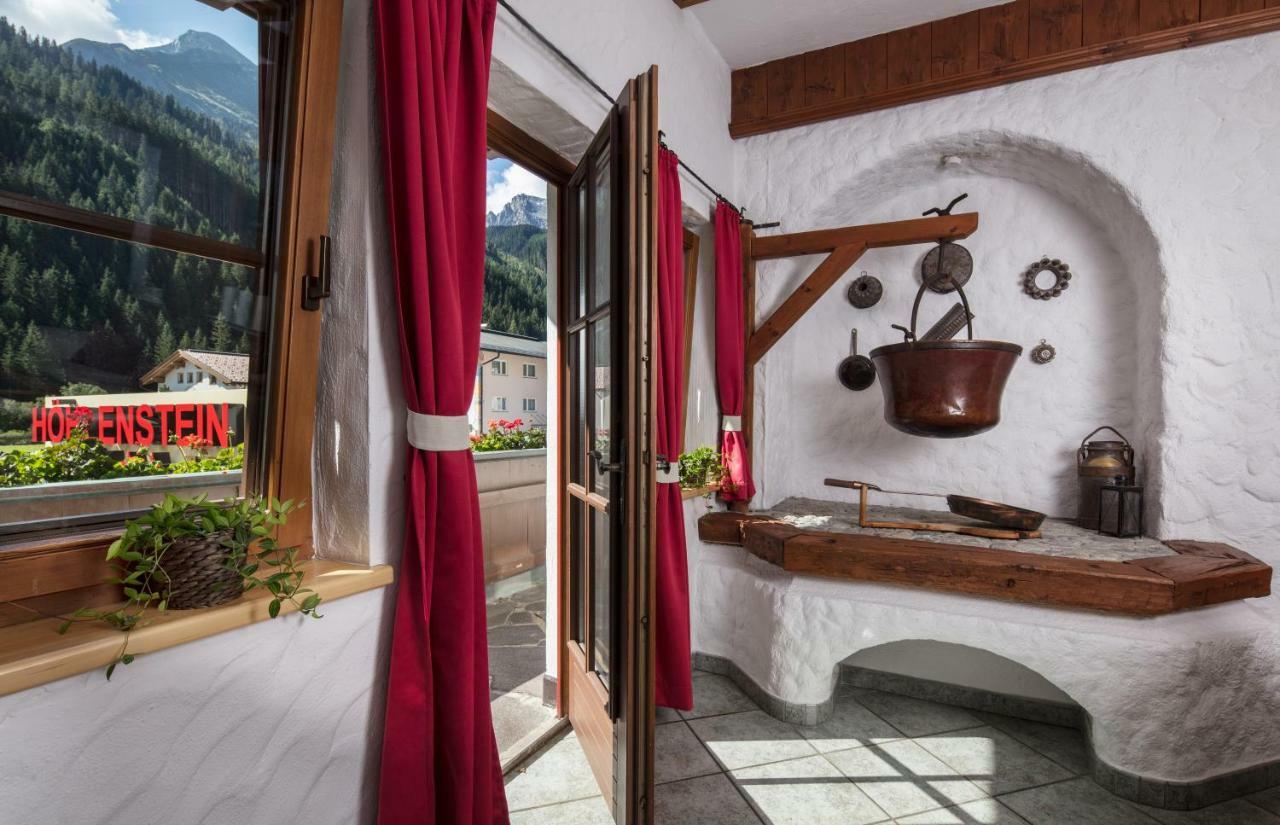 Hotel Hoehlenstein 4*